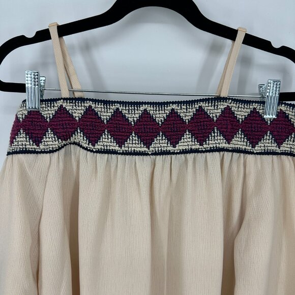 3/$25 Maurices Off the Shoulder Blouse Top M Aztec Tribal Trim Flare 3/4 Sleeves - Picture 6 of 7